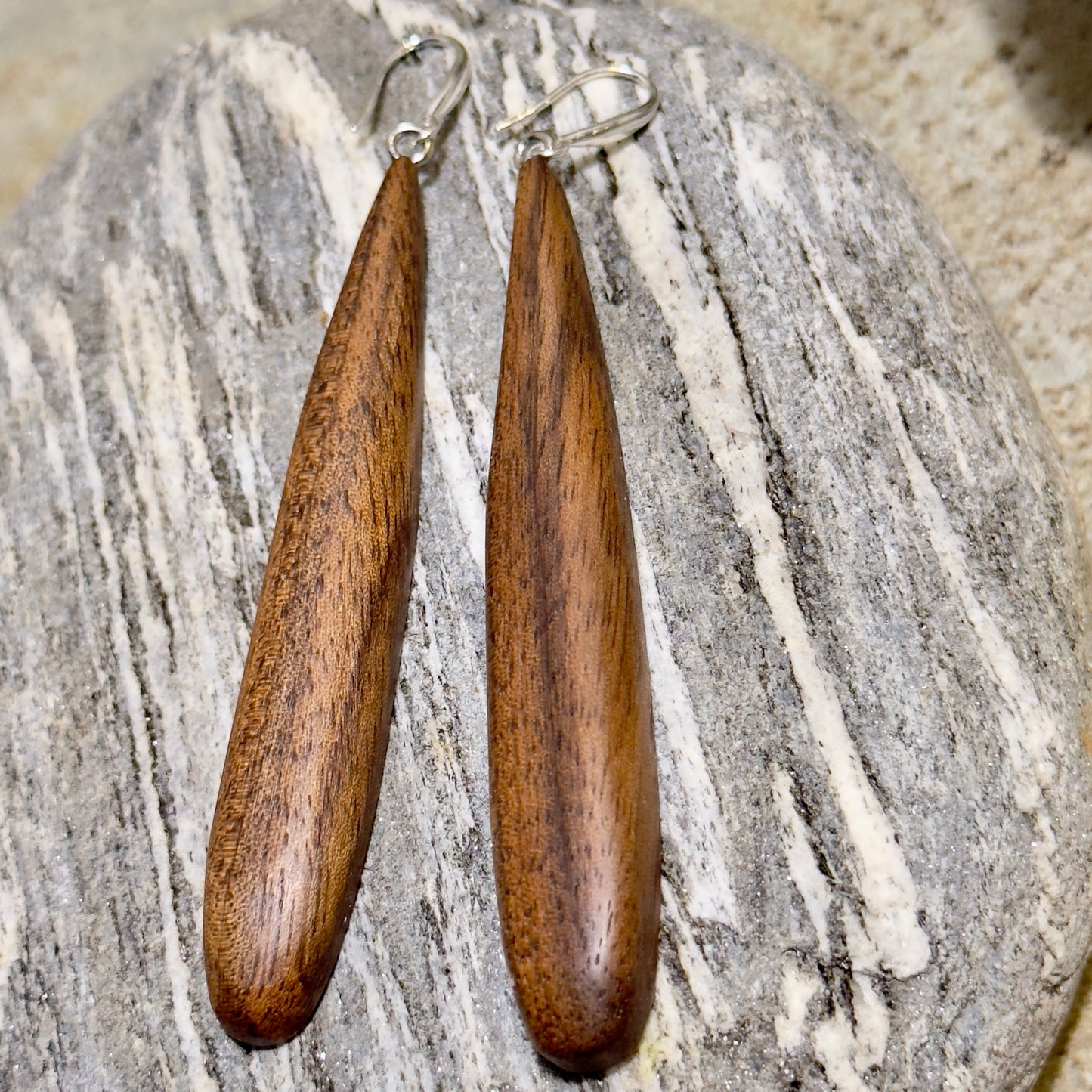 Black Walnut | Oval Drop