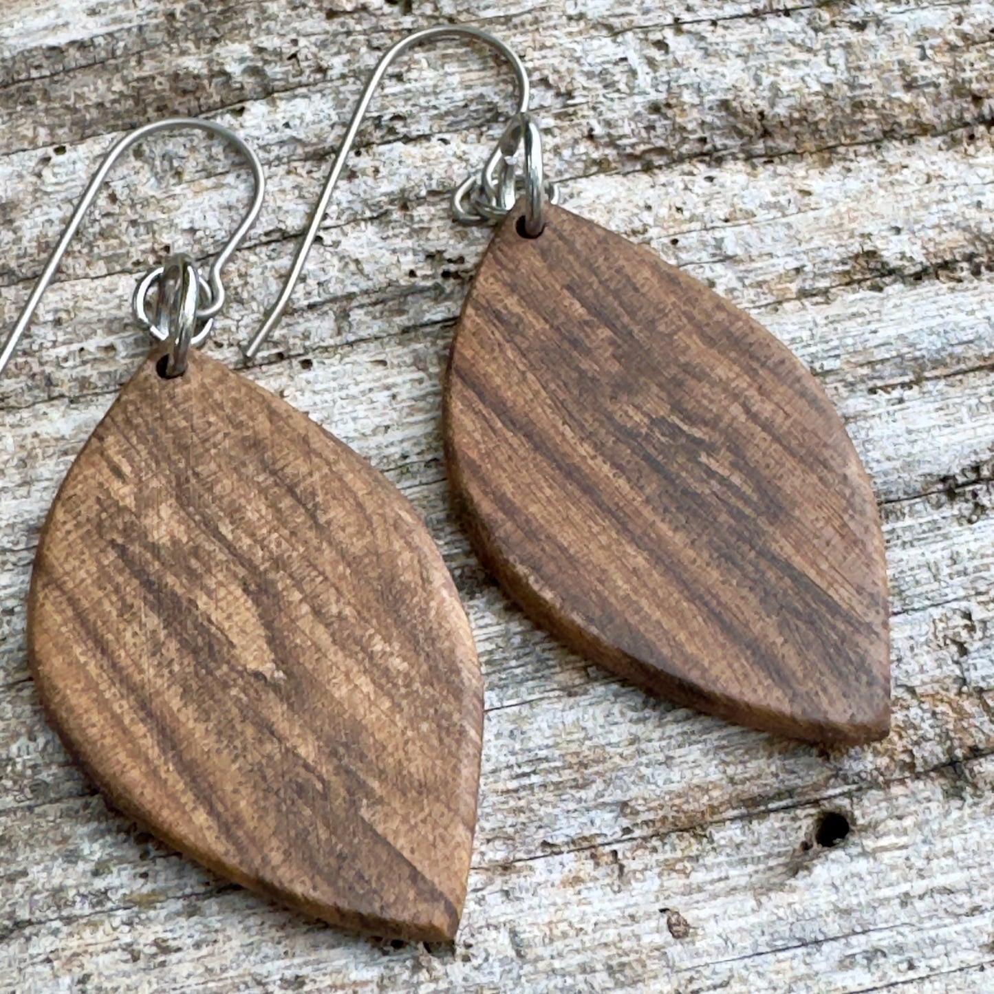 Black Walnut | Wisdom Leaf